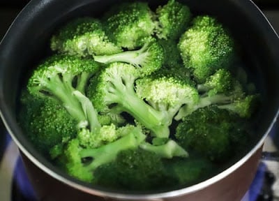What are the benefits of broccoli? What does broccoli do, what is its nutritional value?