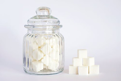 What is the main difference between white and brown sugar?  Is there a healthier option between the two at all